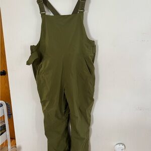 Halfdays Carson Bib in Olive